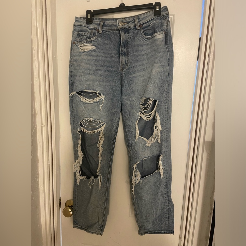 American Eagle Ripped Mom Jeans
